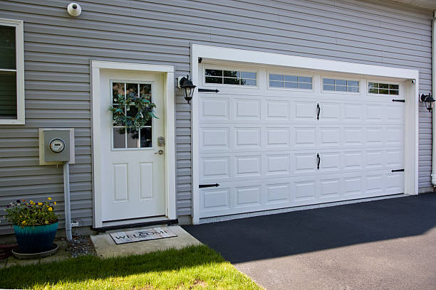 24/7 Emergency Garage Door Roller Replacement experts in Becker, MN